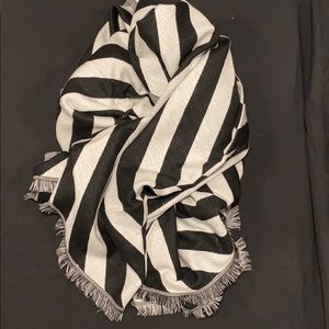 Lululemon Athletica Wrap